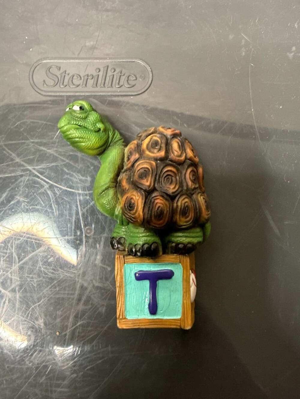 Swibco Turtle Figurine Magnet Letter T MC731